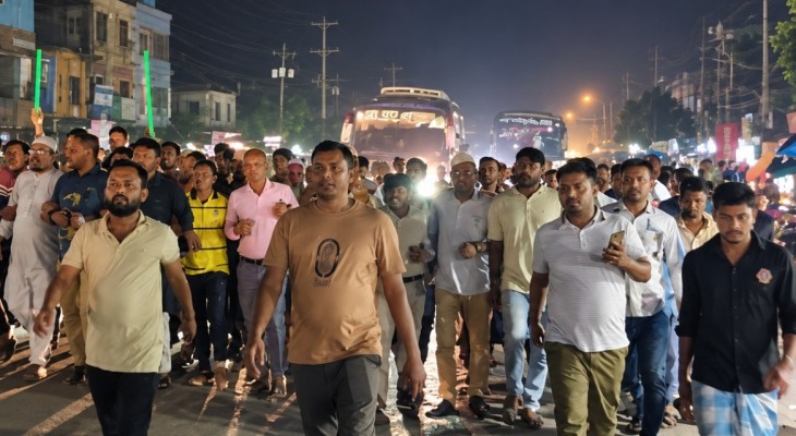 নরসিংদীর রায়পুরায় পরিকল্পিত সন্ত্রাসের প্রতিবাদে  বিএনপির বিক্ষোভ মিছিল